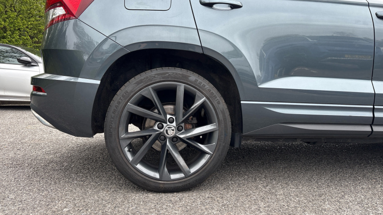 Skoda Karoq 2.0 TDI Sport Line 4x4 5dr Diesel Estate